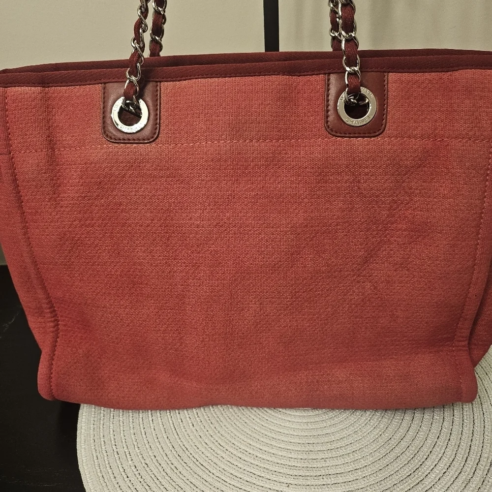 Chanel Deauville Tote Red Canvas 31 Rue Cambon - Picture 2 of 16